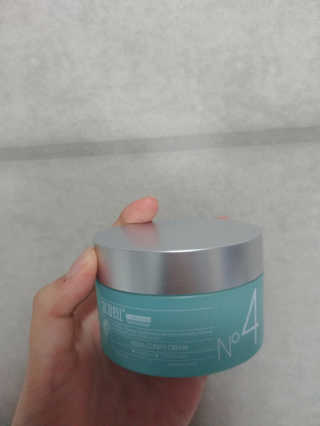 아크웰 아쿠아 클리니티 수분크림 — 5점을 준 리뷰어가 2018년 11월 올린 사용 사진