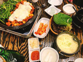 고향원조숯불닭갈비 [고향산천원조숯불닭갈비] 뼈없는 숯불닭갈비 2인세트 — 5점을 준 리뷰어가 2018년 10월 올린 사용 사진