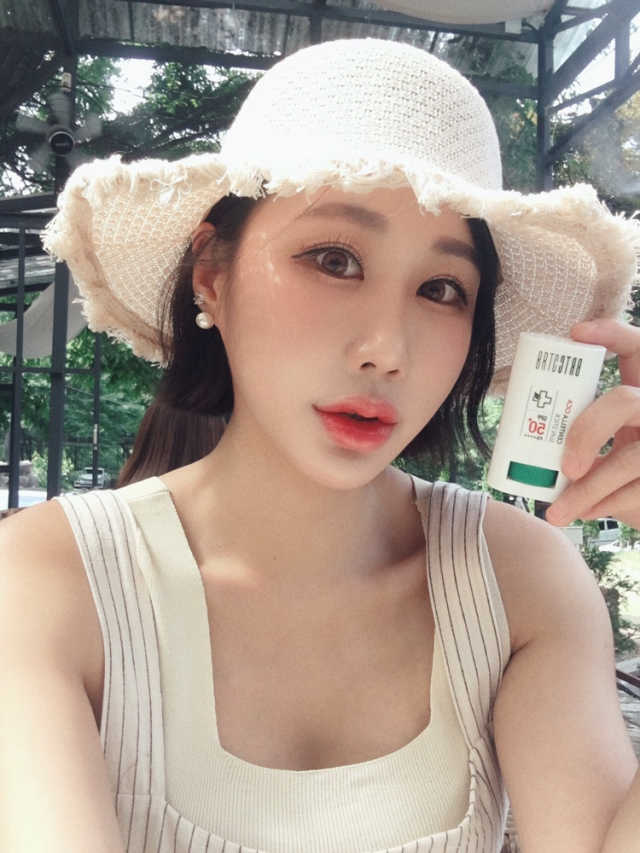 센텔라 시카 선스틱 리뷰 사진