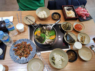 미스터시래기_수원점 [미스터시래기_수원]시래기샤브샤브와 꼬막무침2인SET — 4점을 준 리뷰어가 2019년 1월 올린 사용 사진