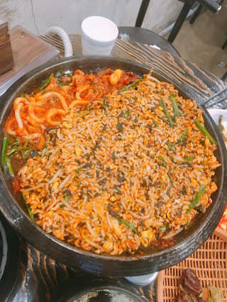 고향원조숯불닭갈비 [고향산천원조숯불닭갈비] 뼈없는 숯불닭갈비 2인세트 — 4.33점을 준 리뷰어가 2018년 9월 올린 사용 사진