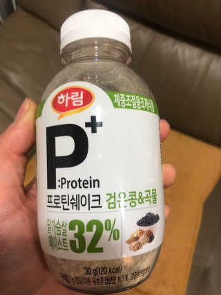 하림 P+ 닭가슴살 프로틴 쉐이크 — 3점을 준 리뷰어가 2019년 6월 올린 사용 사진