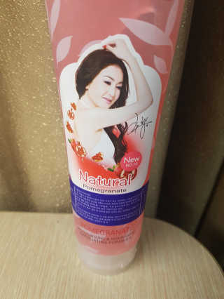 줌마들도 인정한 샤카트 페이스앤바디 필링젤 310ml — 4점을 준 리뷰어가 2018년 5월 올린 사용 사진