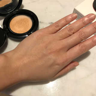 리하셀 아우라 쿠션 팩트 21호,23호 SPF50+ PA++++ — 5점을 준 리뷰어가 2019년 10월 올린 사용 사진