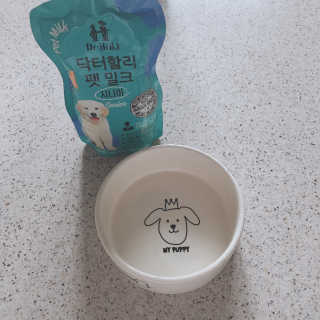 닥터할리펫밀크 8종 — 5점을 준 리뷰어가 2019년 10월 올린 사용 사진