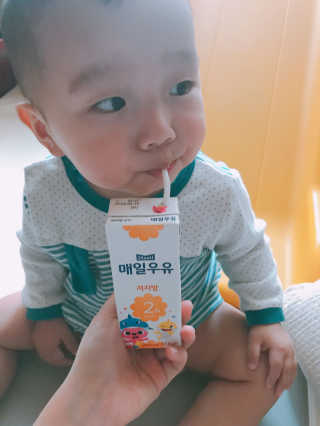매일우유 멸균 매일우유 저지방 2프로 멸균 핑크퐁 에디션 6입 — 5점을 준 리뷰어가 2017년 12월 올린 사용 사진