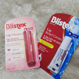 블리스텍스 립 릴리프 크림 립밤, 립 바이브런스 립밤 — 5점을 준 리뷰어가 2018년 11월 올린 사용 사진
