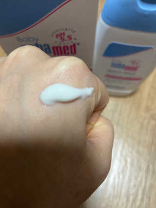 세바메드 베이비 바디밀크 200ml — 5점을 준 리뷰어가 2019년 12월 올린 사용 사진