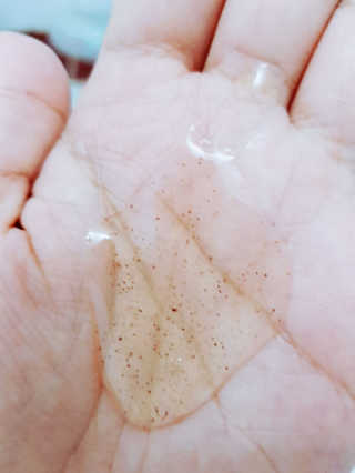어파티 더마실드 바디워시 코튼블러썸 300ml — 4.17점을 준 리뷰어가 2018년 7월 올린 사용 사진