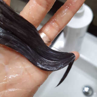 (주)에네스티 믹스베리 폭탄 트리트먼트 1000g — 5점을 준 리뷰어가 2019년 12월 올린 사용 사진