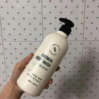 (주)에네스티 내추럴 촉촉  오트밀 바디워시 500ml — 4점을 준 리뷰어가 2019년 12월 올린 사용 사진