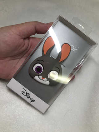 하이키키 디즈니 토이스토리 주토피아 팝톡  휴대폰 거치대 — 4.5점을 준 리뷰어가 2019년 10월 올린 사용 사진