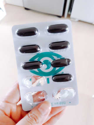 네츄럴굿띵스 오!메가루테인 60일분 — 5점을 준 리뷰어가 2018년 7월 올린 사용 사진