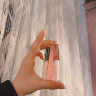 [블랙루즈] 펄블리 아이 글리터 2종 — 3.5점을 준 리뷰어가 2019년 1월 올린 사용 사진