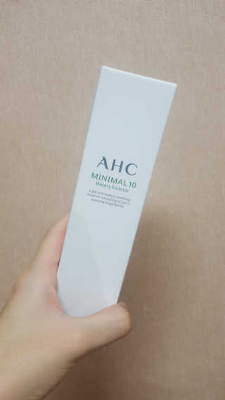AHC 에이 에이치 씨 미니멀 10 워터리 에센스 — 5점을 준 리뷰어가 2018년 11월 올린 사용 사진