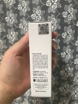더블유랩 화이트홀릭 50ml — 5점을 준 리뷰어가 2018년 7월 올린 사용 사진