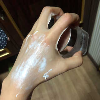 파시스 올인원 진주 화이트닝 크림 100ml — 4점을 준 리뷰어가 2019년 1월 올린 사용 사진