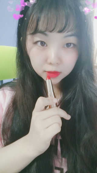 밀키드레스 바비메이크 루즈클래식 — 3점을 준 리뷰어가 2018년 7월 올린 사용 사진