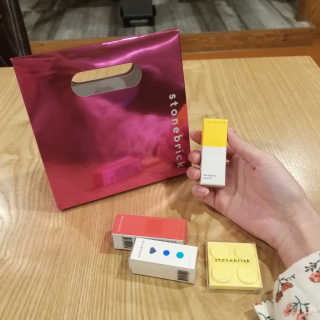 스톤브릭 모이스쳐 립+믹스립+홀더+플러그 세트 — 5점을 준 리뷰어가 2019년 12월 올린 사용 사진
