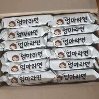 라면 그대로가 제일 맛있는 더엄마라면 — 5점을 준 리뷰어가 2019년 7월 올린 사용 사진