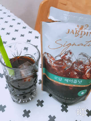(주)쟈뎅 쟈뎅 시그니처 블랙, 헤이즐넛 230ml — 5점을 준 리뷰어가 2018년 7월 올린 사용 사진