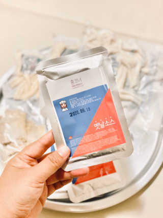 [홍코너떡볶이]옛날떡볶이 인기맛 4팩세트 — 4.5점을 준 리뷰어가 2019년 11월 올린 사용 사진