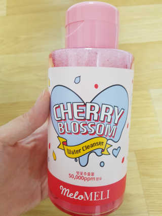 멜로멜리 체리블라썸 워터클렌저 대용량 500ml — 5점을 준 리뷰어가 2018년 7월 올린 사용 사진
