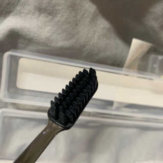 the naked object 디블랙 실리콘 잇몸 칫솔 — 4점을 준 리뷰어가 2019년 12월 올린 사용 사진