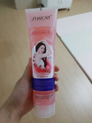 줌마들도 인정한 샤카트 페이스앤바디 필링젤 310ml — 4점을 준 리뷰어가 2018년 5월 올린 사용 사진
