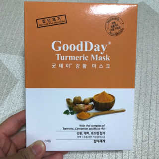 GoodDay Skincare GoodDay 강황 마스크 — 3점을 준 리뷰어가 2019년 5월 올린 사용 사진
