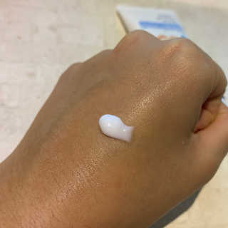 (주)에네스티 에네스티 수안수 실크스킨 풋크림 1+1 — 5점을 준 리뷰어가 2019년 9월 올린 사용 사진