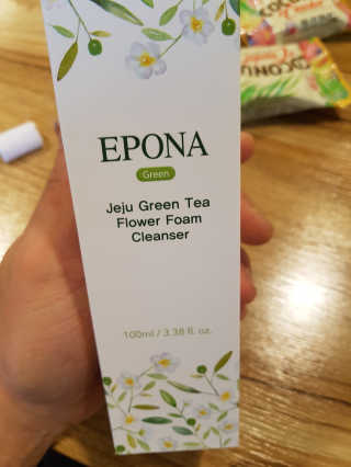 에포나 제주 녹차꽃 화산송이 폼클렌저 — 5점을 준 리뷰어가 2019년 2월 올린 사용 사진