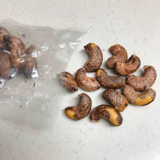 드림캐슈넛 50g X 6개 — 5점을 준 리뷰어가 2018년 9월 올린 사용 사진
