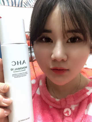 AHC 에이 에이치 씨 미니멀 10 워터리 에센스 — 4점을 준 리뷰어가 2018년 12월 올린 사용 사진