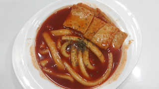 두번째 국떡 국가대표 떡볶이 1팩 + 영미칩 2봉 증정 — 4.5점을 준 리뷰어가 2019년 2월 올린 사용 사진