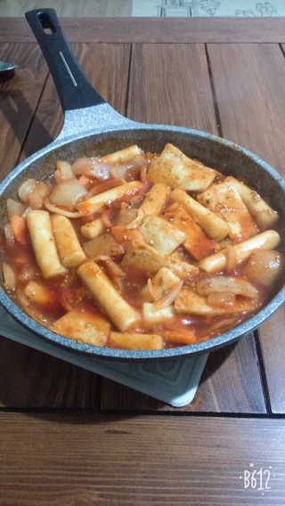 두번째 국떡 국가대표 떡볶이 1팩 + 영미칩 2봉 증정 — 5점을 준 리뷰어가 2019년 2월 올린 사용 사진