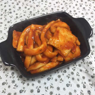 두번째 국떡 국가대표 떡볶이 1팩 + 영미칩 2봉 증정 — 5점을 준 리뷰어가 2019년 2월 올린 사용 사진