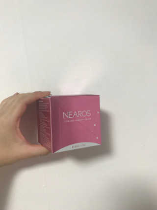 NEAROS 네아로스 오투 블랑 테라피 크림 — 4.67점을 준 리뷰어가 2017년 11월 올린 사용 사진