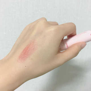 오오티유 OOTU BETTER THAN KISS 듀얼 립밤 — 3.83점을 준 리뷰어가 2018년 2월 올린 사용 사진