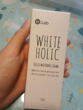 더블유랩 화이트홀릭 50ml — 4.67점을 준 리뷰어가 2018년 7월 올린 사용 사진