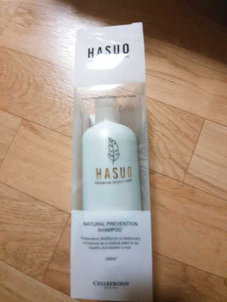 셀리본 하수오 내츄럴 프리벤션 탈모관리 샴푸 300ml — 5점을 준 리뷰어가 2019년 11월 올린 사용 사진