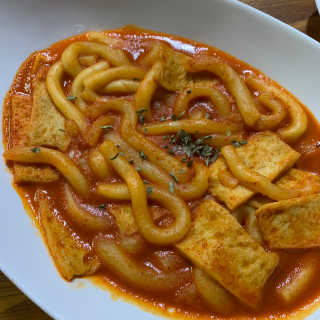 [홍코너떡볶이]옛날떡볶이 인기맛 4팩세트 — 4점을 준 리뷰어가 2019년 11월 올린 사용 사진