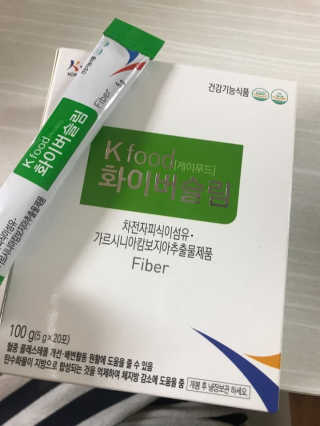 두루원 똥기사의 Kfood 화이버슬림 — 3.83점을 준 리뷰어가 2018년 7월 올린 사용 사진