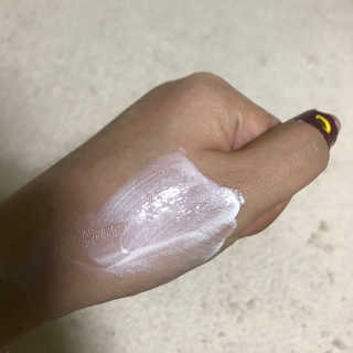 셀레뷰 브라이트닝 에센셜 UV프로텍터 SPF 50+ PA++++ — 5점을 준 리뷰어가 2017년 12월 올린 사용 사진