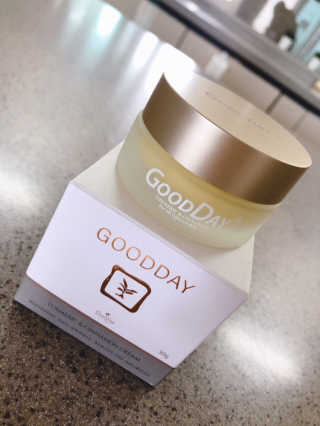 GoodDay Skincare GoodDay 강황 크림 — 4점을 준 리뷰어가 2019년 8월 올린 사용 사진