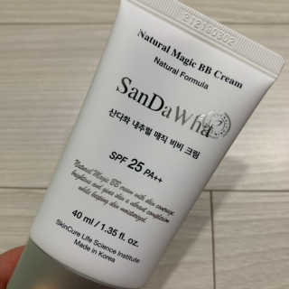 [스킨큐어] 산다화 내추럴 매직 비비 크림 — 4.5점을 준 리뷰어가 2019년 6월 올린 사용 사진