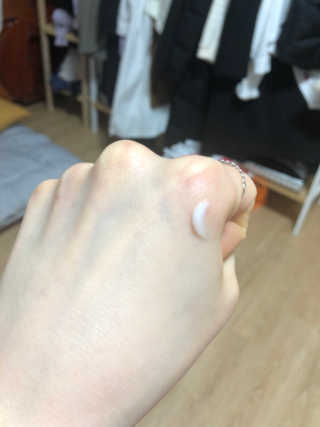 스킨그래머 슈퍼 굿 리페어 크림 — 4점을 준 리뷰어가 2019년 5월 올린 사용 사진