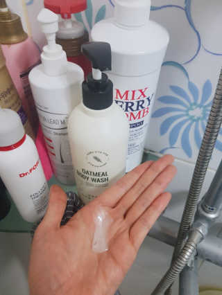 (주)에네스티 내추럴 촉촉  오트밀 바디워시 500ml — 5점을 준 리뷰어가 2019년 10월 올린 사용 사진