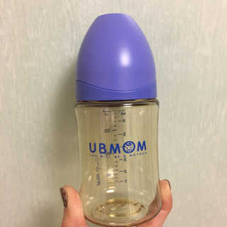 유비맘 PPSU 젖병 노꼭지_200ml_컬러 랜덤 발송 — 1점을 준 리뷰어가 2020년 1월 올린 사용 사진