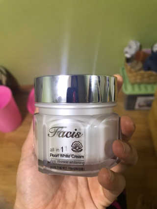 파시스 올인원 진주 화이트닝 크림 100ml — 3점을 준 리뷰어가 2019년 6월 올린 사용 사진